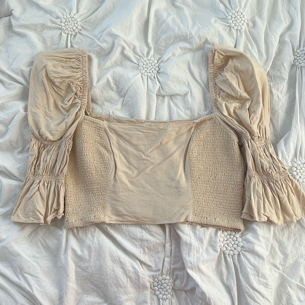 Cream Urban Outfitters Cropped Top, Size M